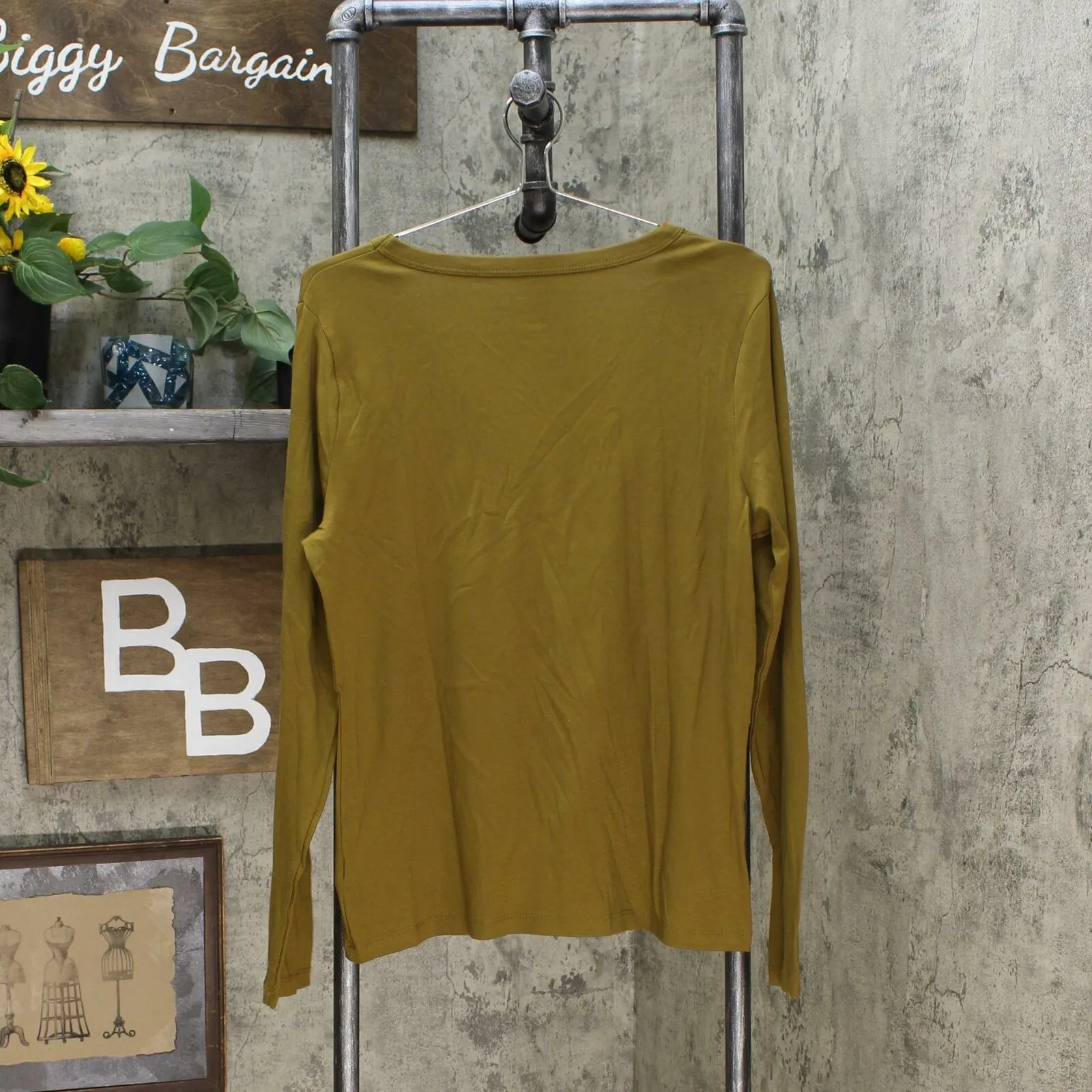 A New Day Women's Fitted Long Sleeve V-Neck T-Shirt