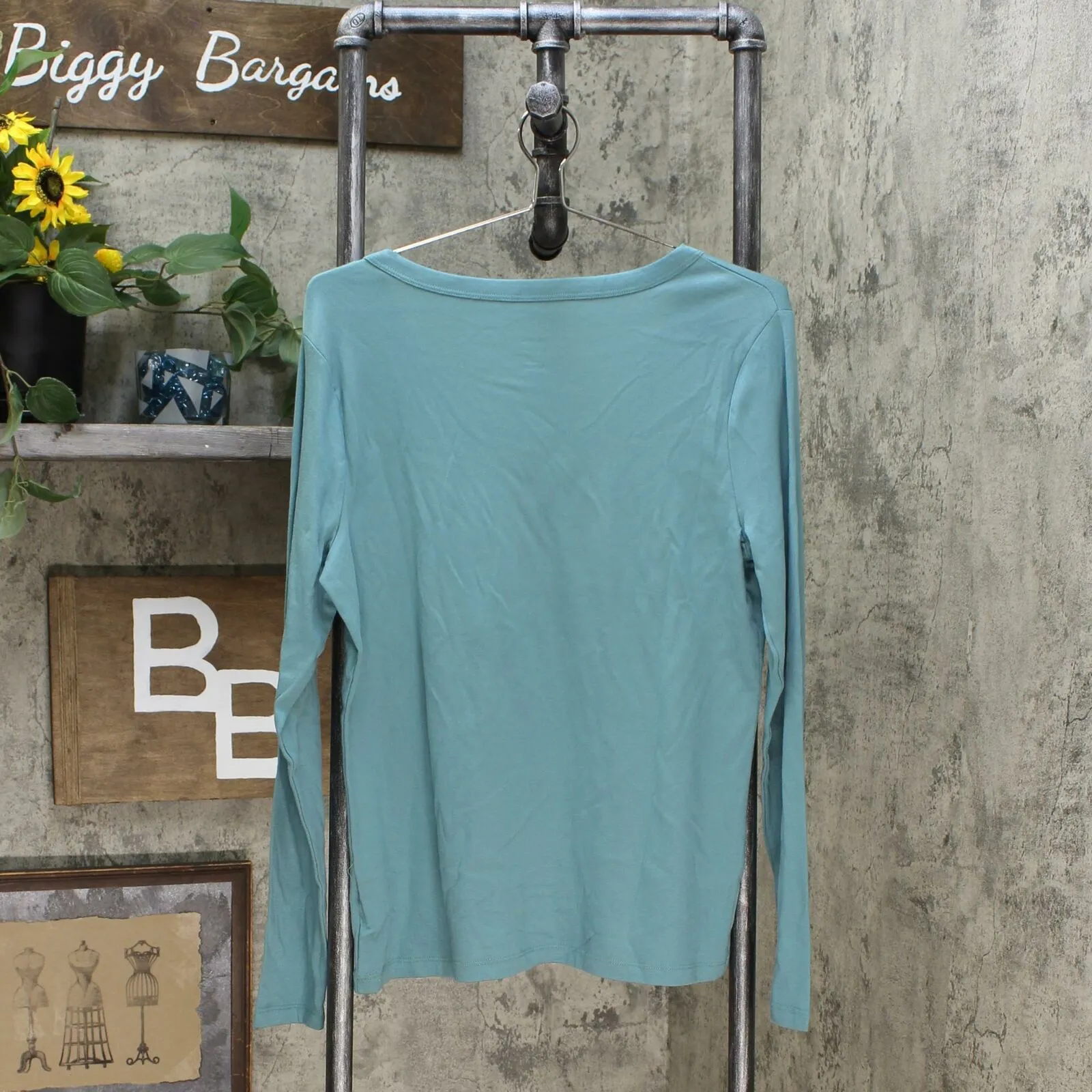 A New Day Women's Fitted Long Sleeve V-Neck T-Shirt
