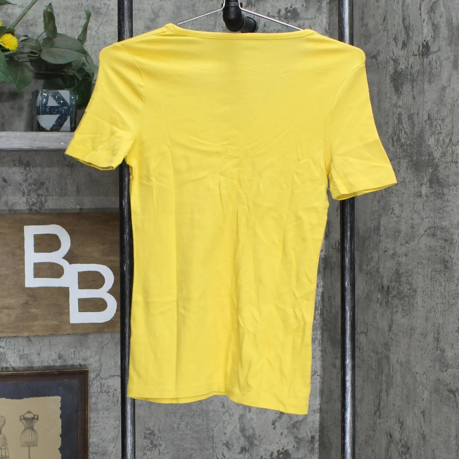 A New Day Women's Short Sleeve V-Neck Fitted T-Shirt 561219