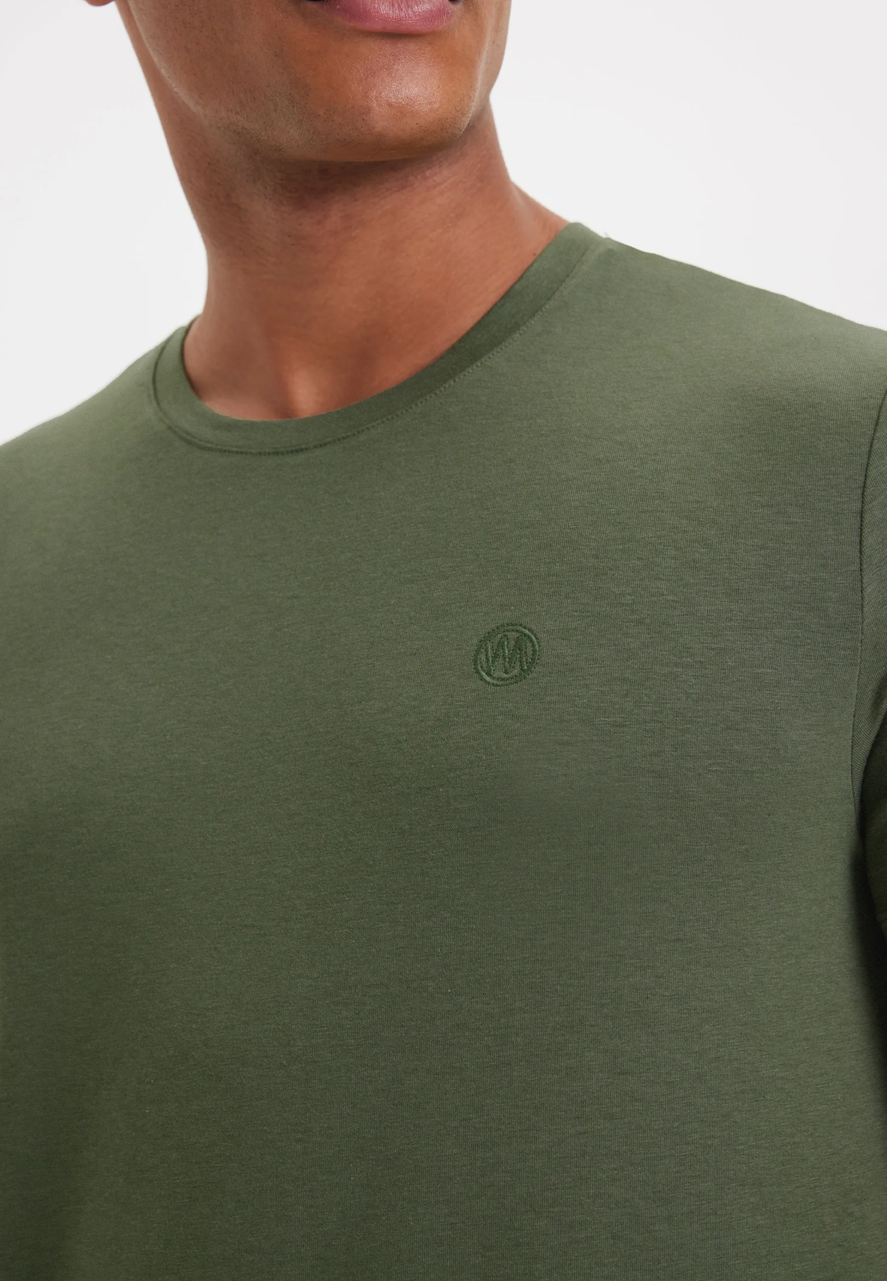 Açık Gri Bisiklet Yaka Regular Fit Modal Pamuk Karışımlı Basic Erkek T-Shirt PARKER