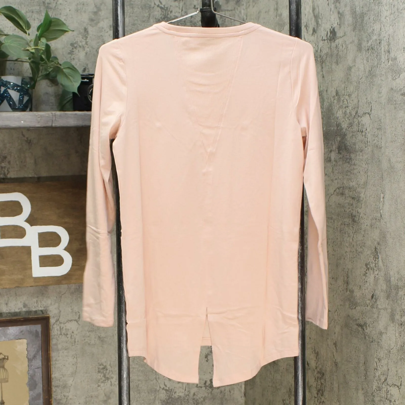 AnyBody Women's Split Back Long Sleeve Cozy Knit Top