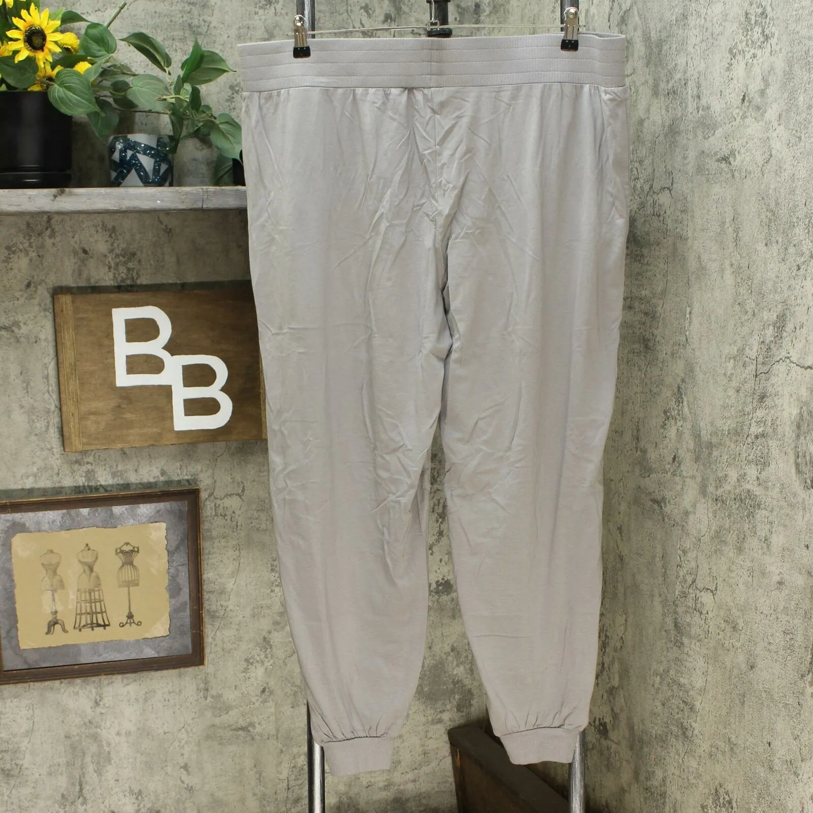 AnyBody Women's Tall Side Ribbed Cozy Knit Jogger Pants