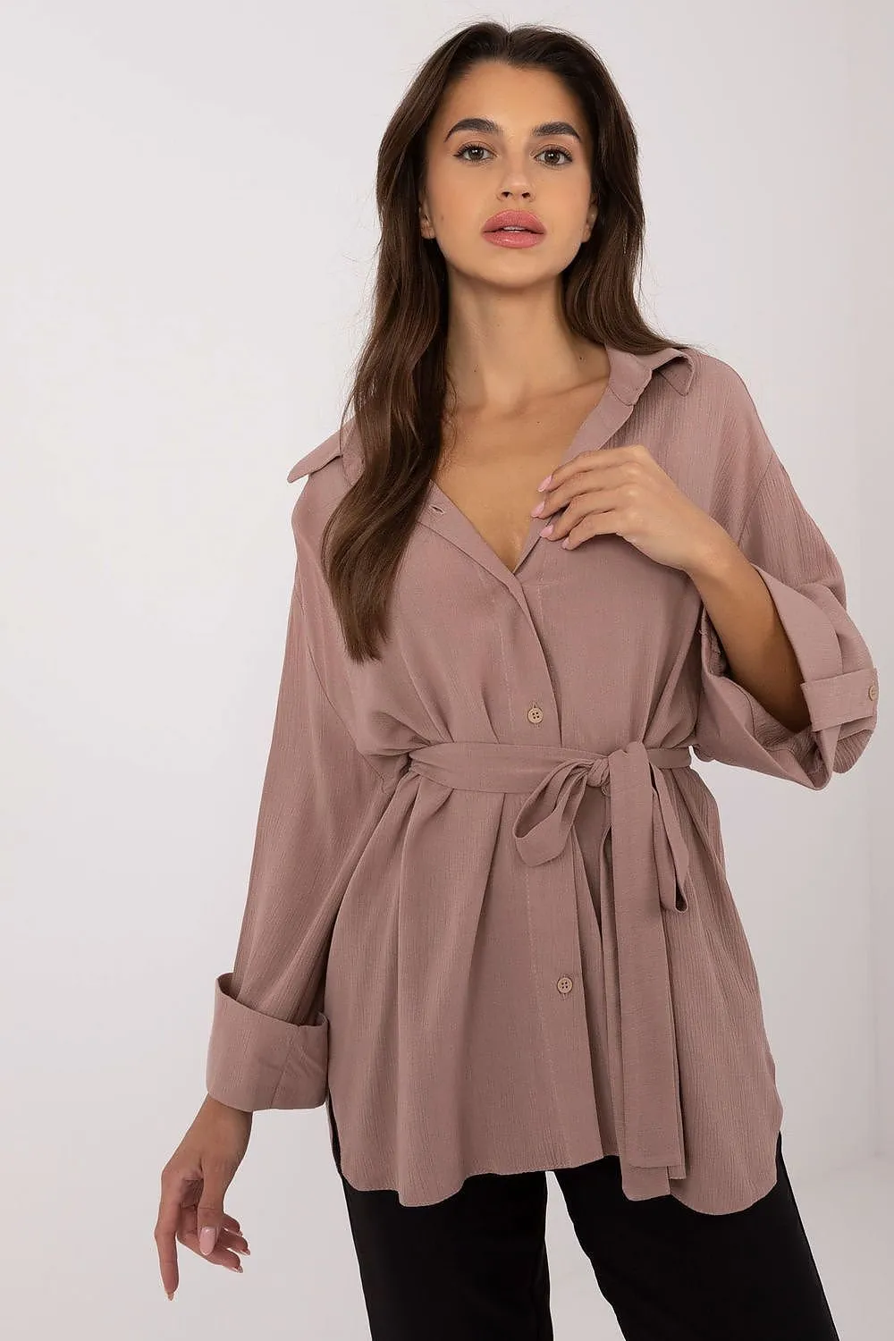 Elegant 3/4-length sleeves casual shirt