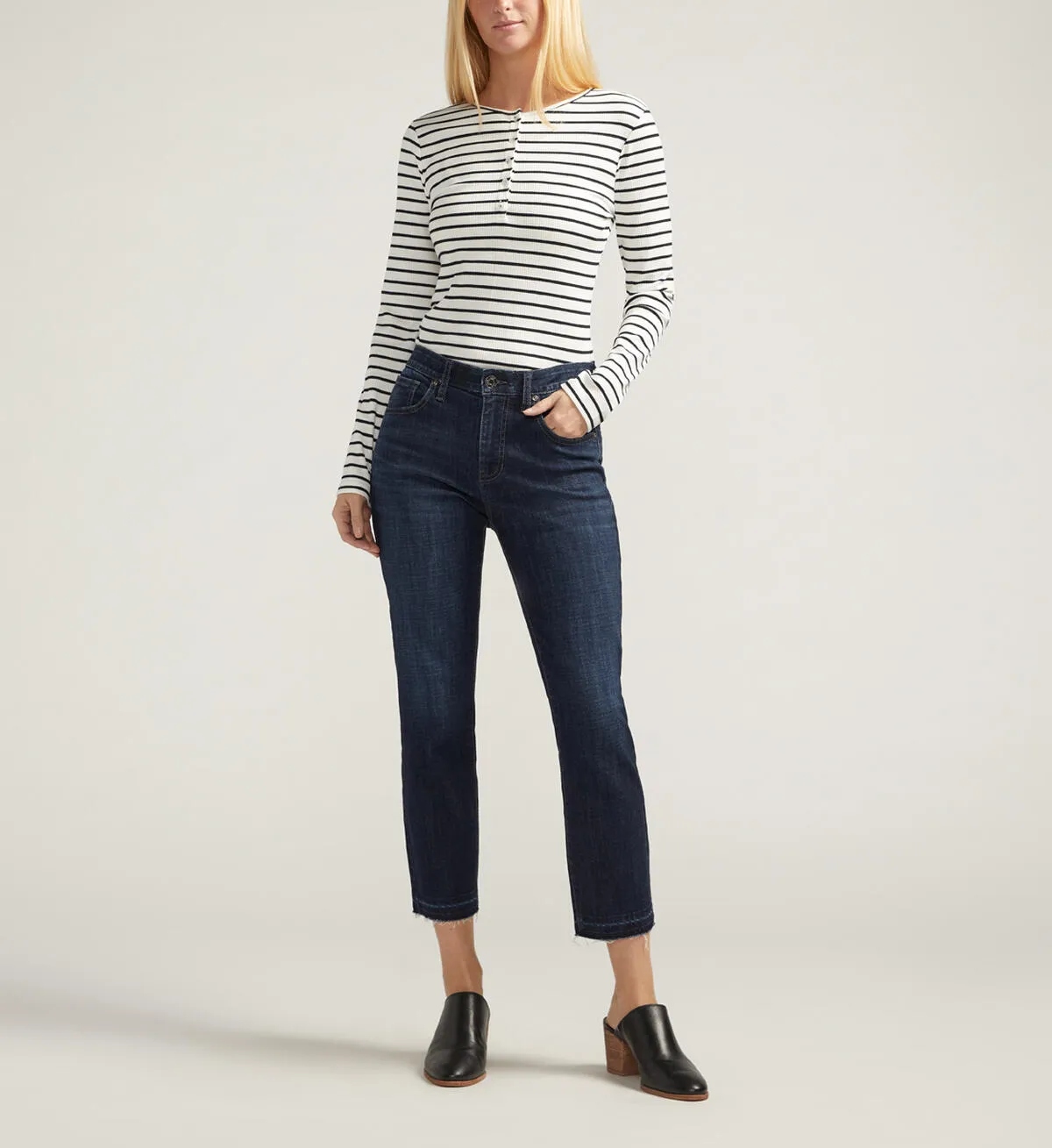 JAG Carter Mid Rise Girlfriend Jeans