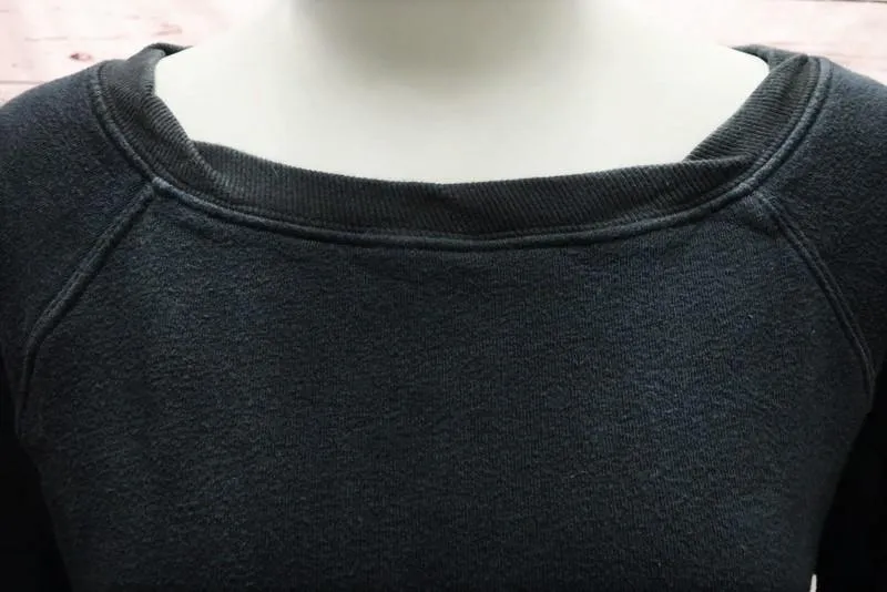 Pam & Gela Sweatshirt Annie Black/White Ombre Size Petite Back-Zip Pullover