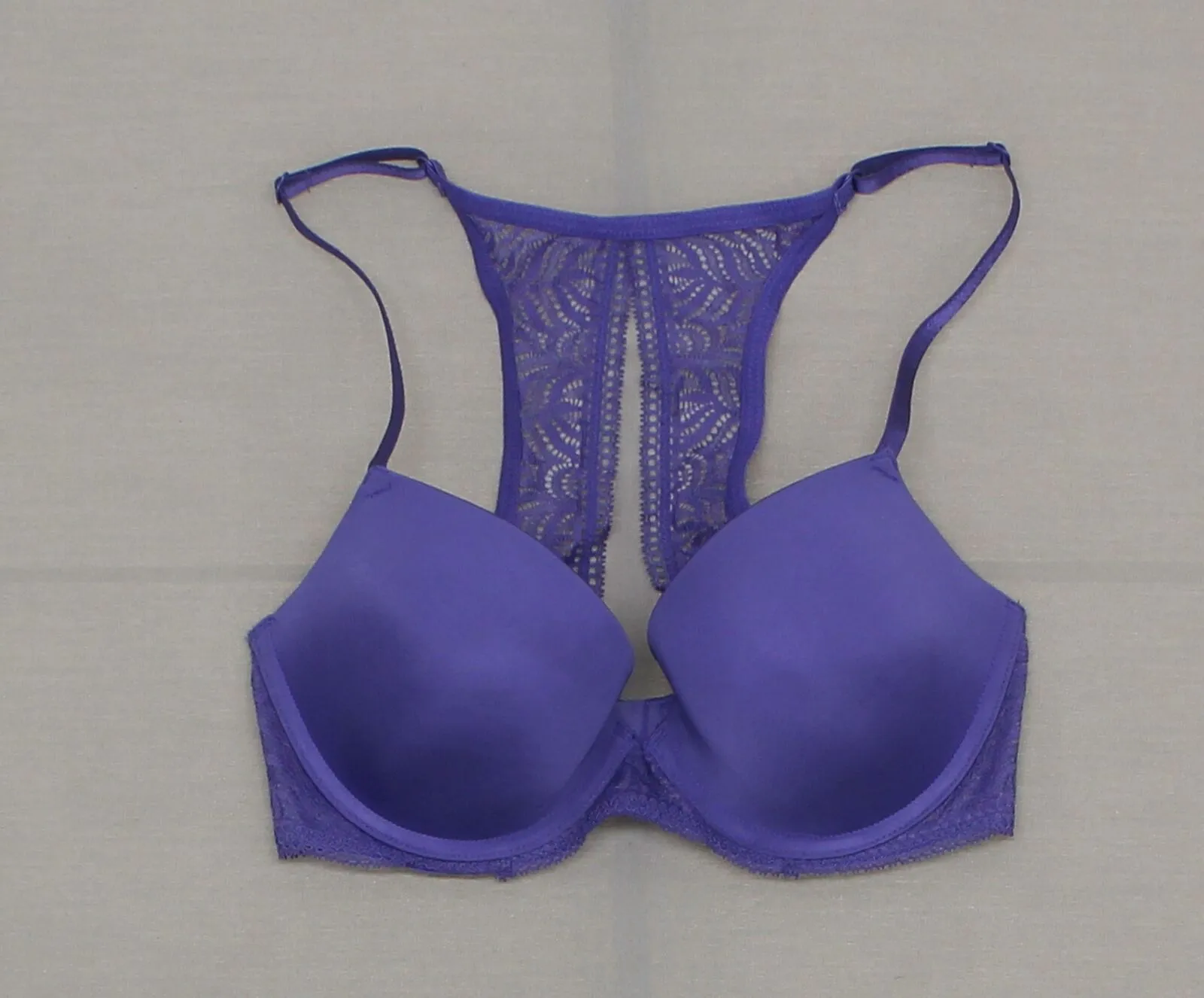Paramour Women's Carolina Seamless Plunge Contour Lace Back Bra
