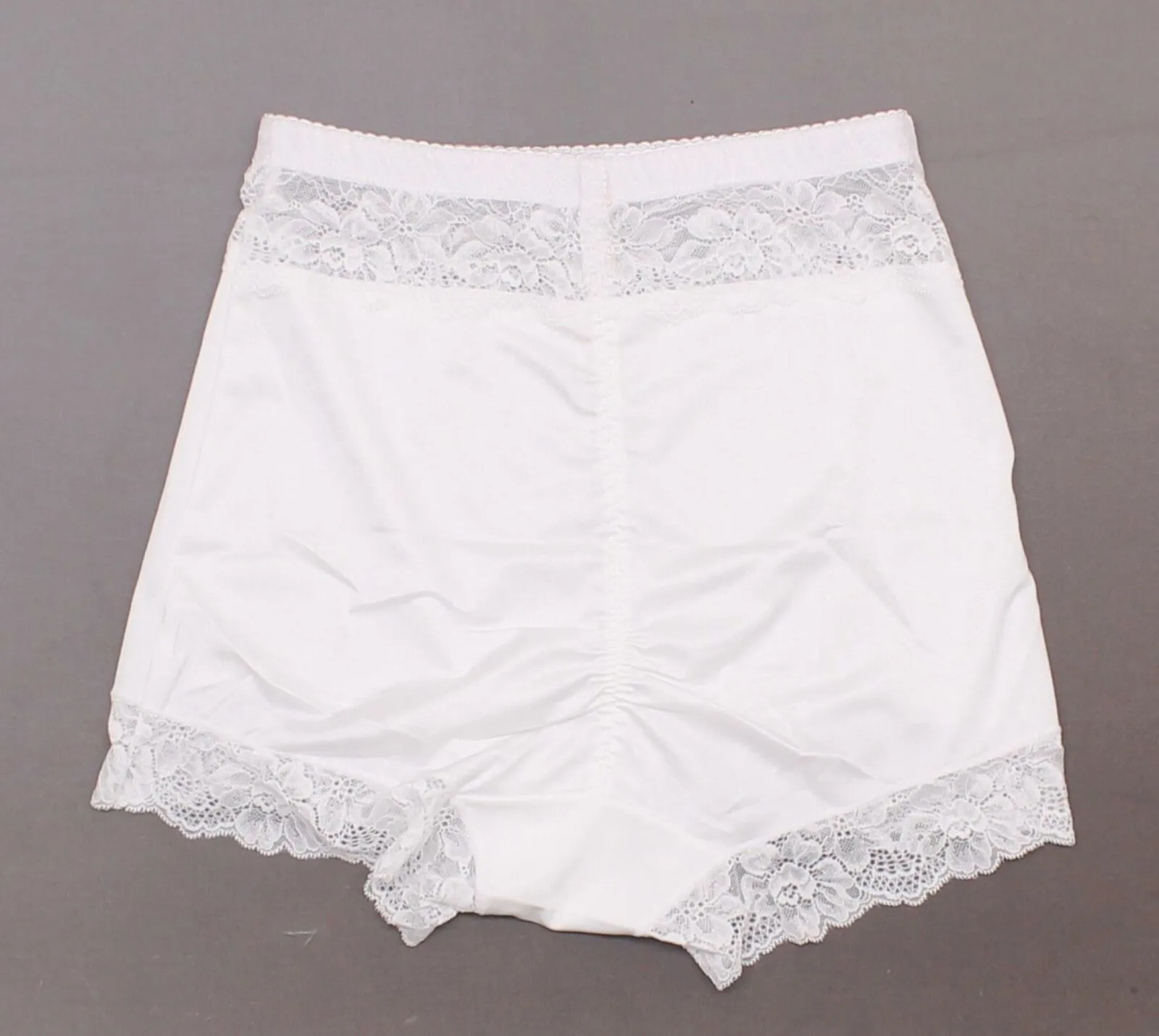 Rhonda Shear Women's Pinup Tap Panty With Lace Trim