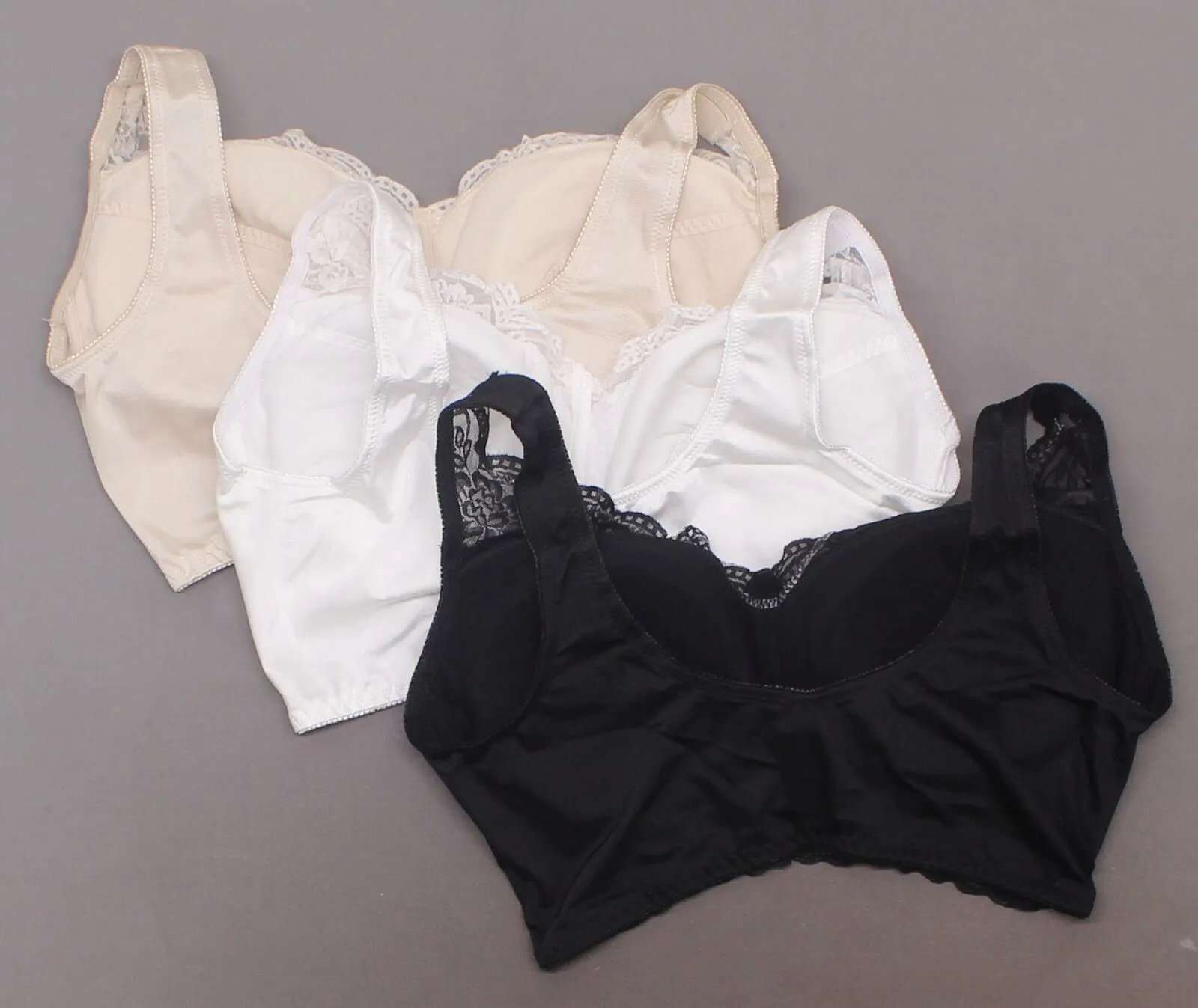 Rhonda Shear Women's Plus Size 3 Pack Pin Up Bras