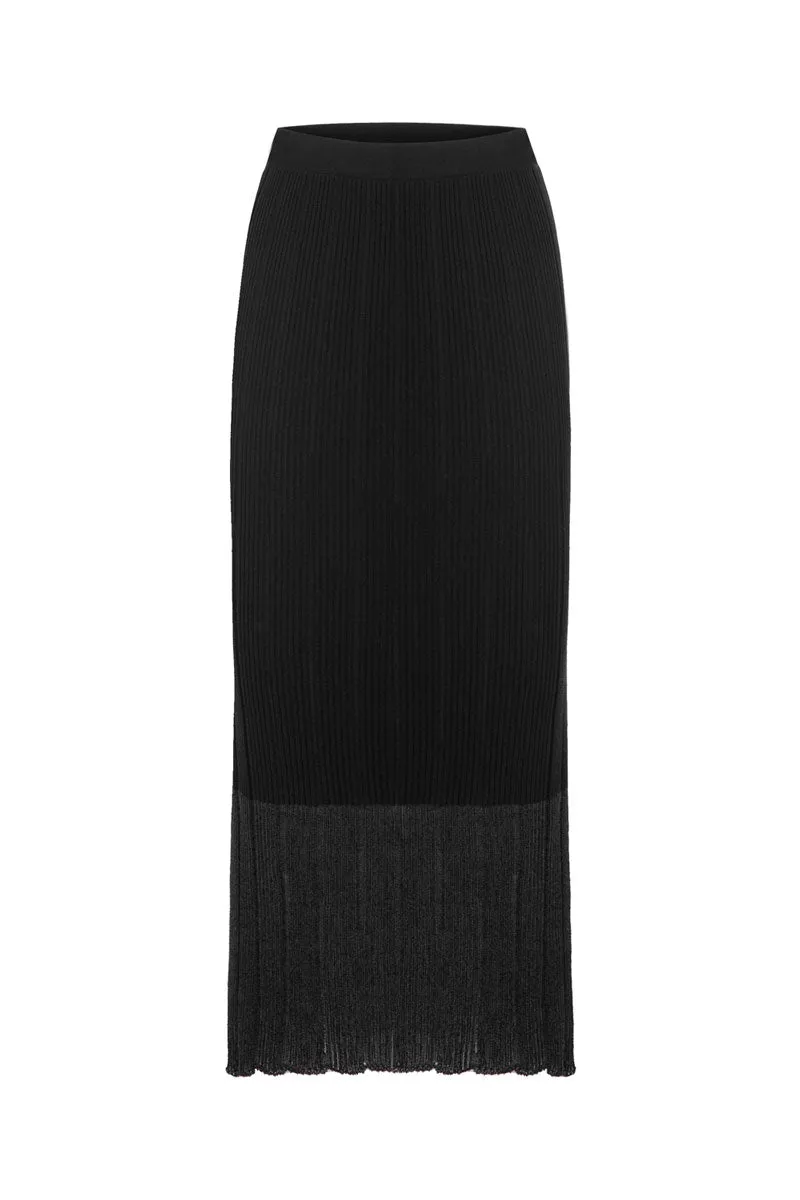 RIBBED SKIRT WITH GLITTERED BOTTOM