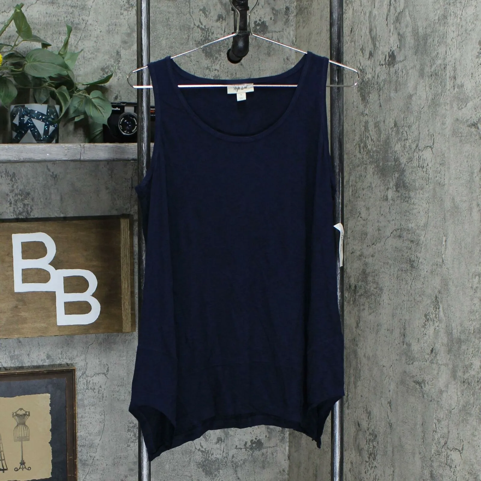 Style & Co Women's Handkerchief Hem Tank Top