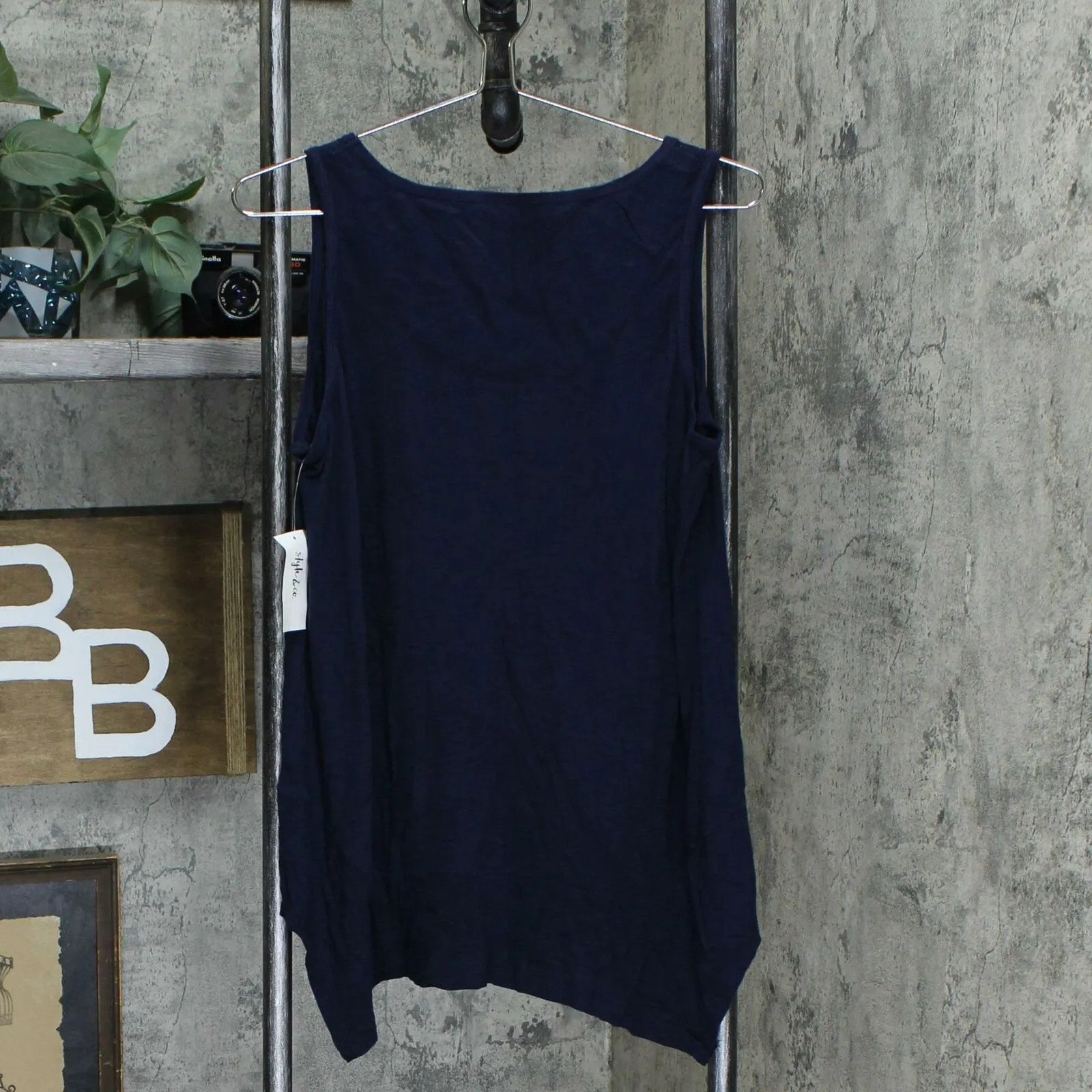 Style & Co Women's Handkerchief Hem Tank Top
