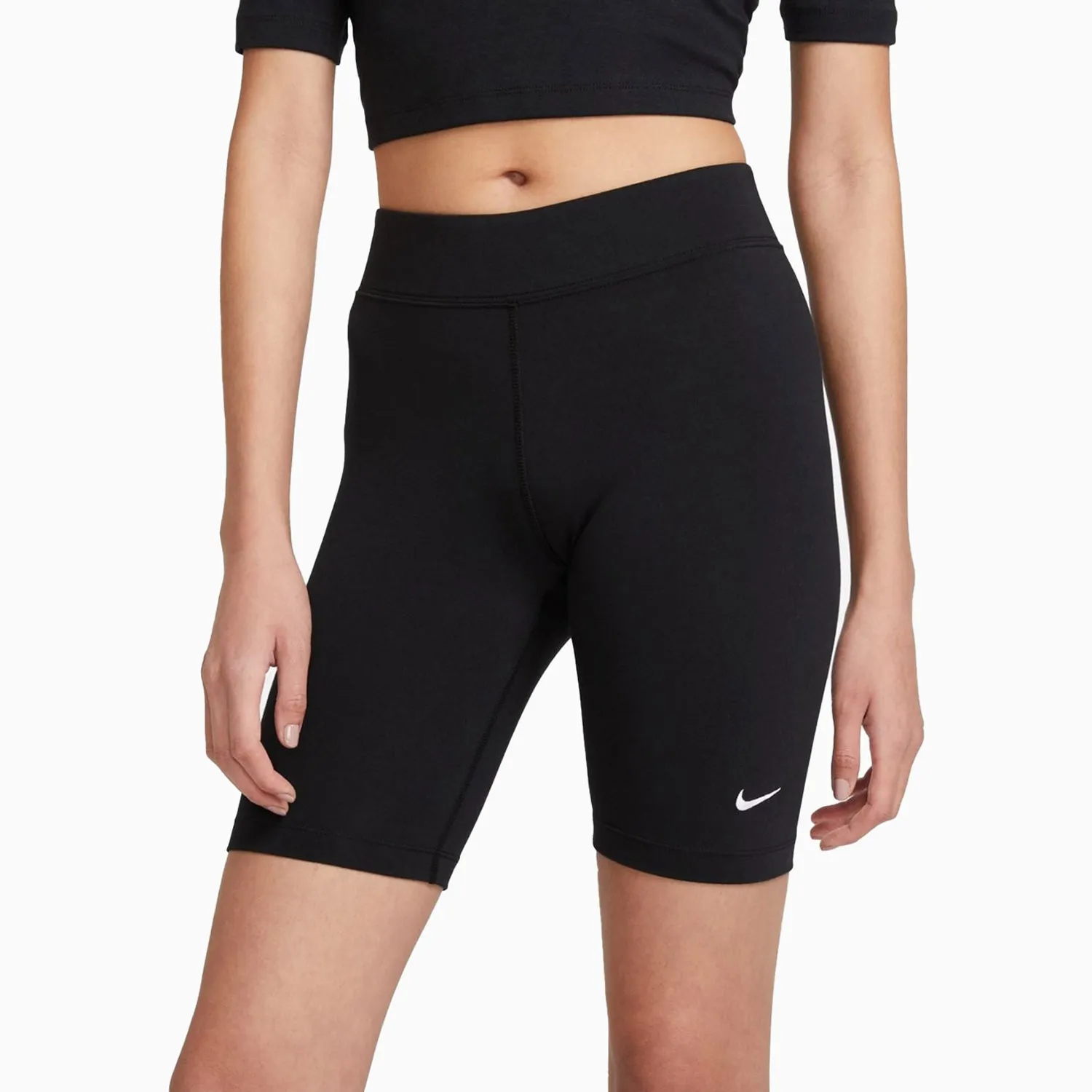 Women's Sportswear Essentials Outfit