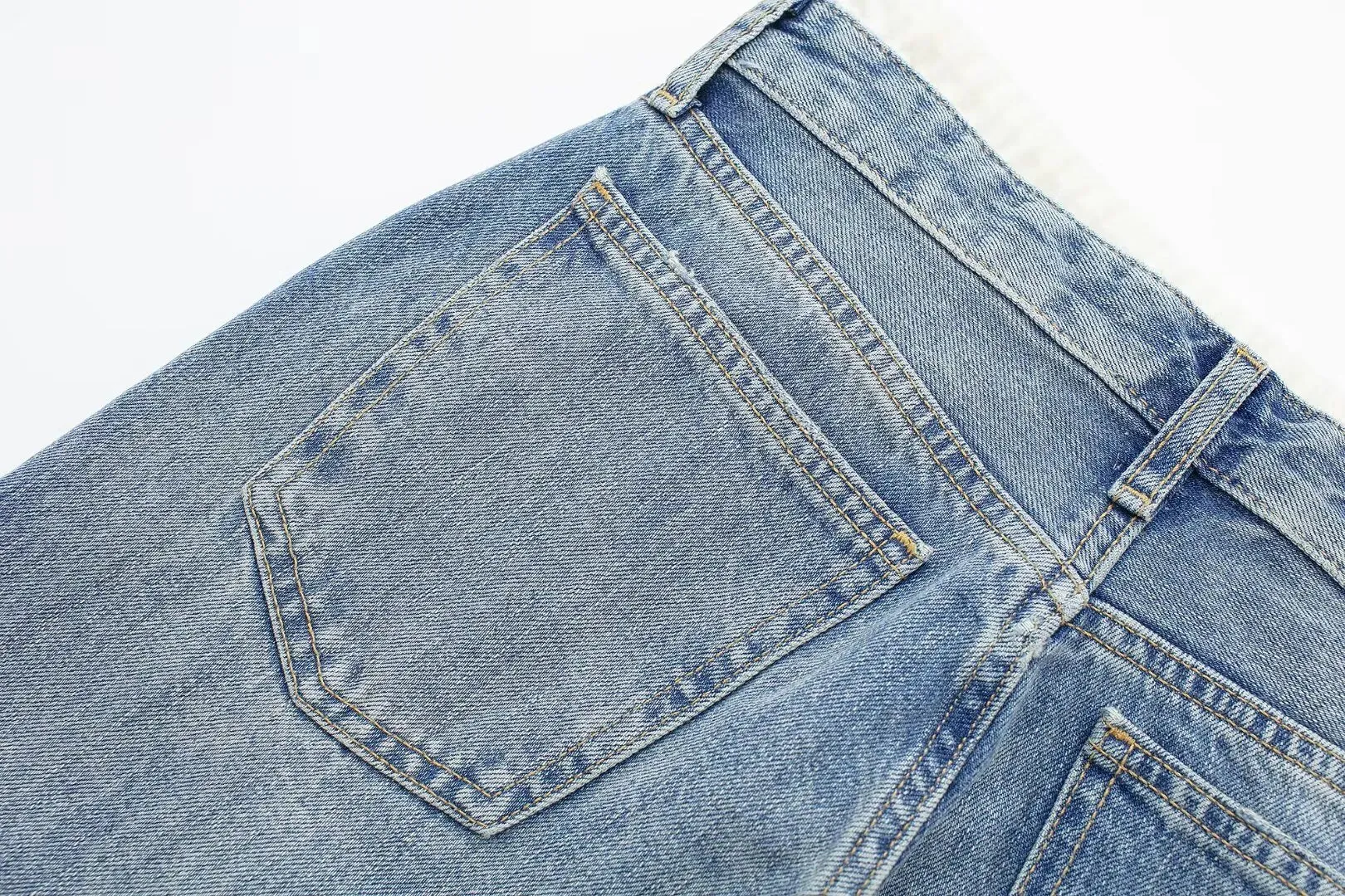 Women's Vintage Mid Waist Straight Leg Jeans with Lace Up Style | Perfect for All Seasons